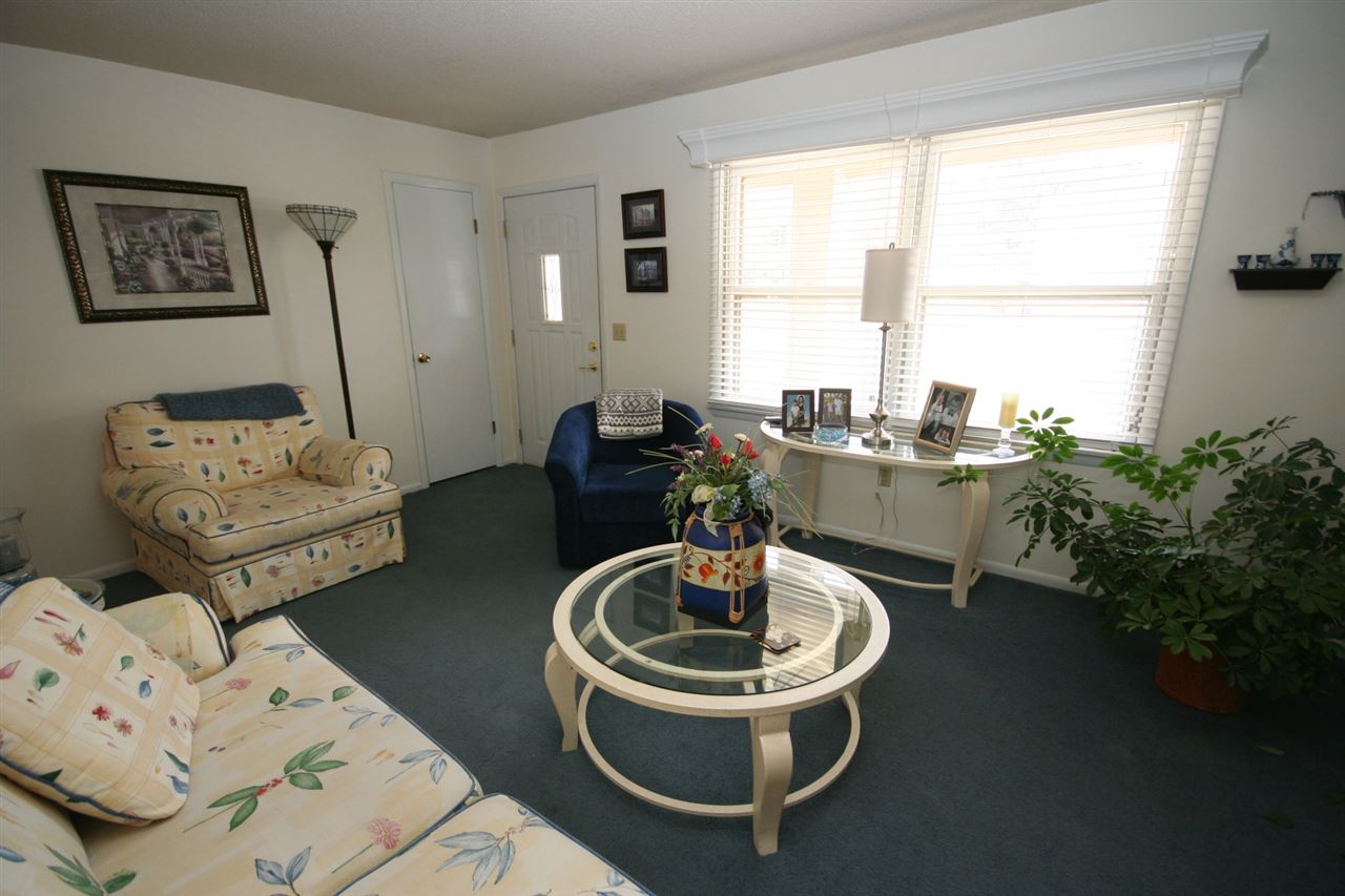 134 Country Club Road Williamsburg, IA 52361 - Photo 4 of 24 Gallery Image 4