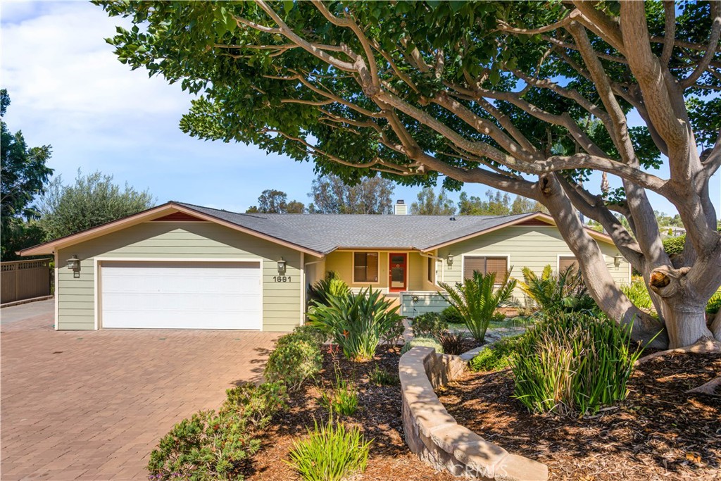 1691 Pepper Tree Place Fallbrook, CA 92028 - Photo 1 of 51