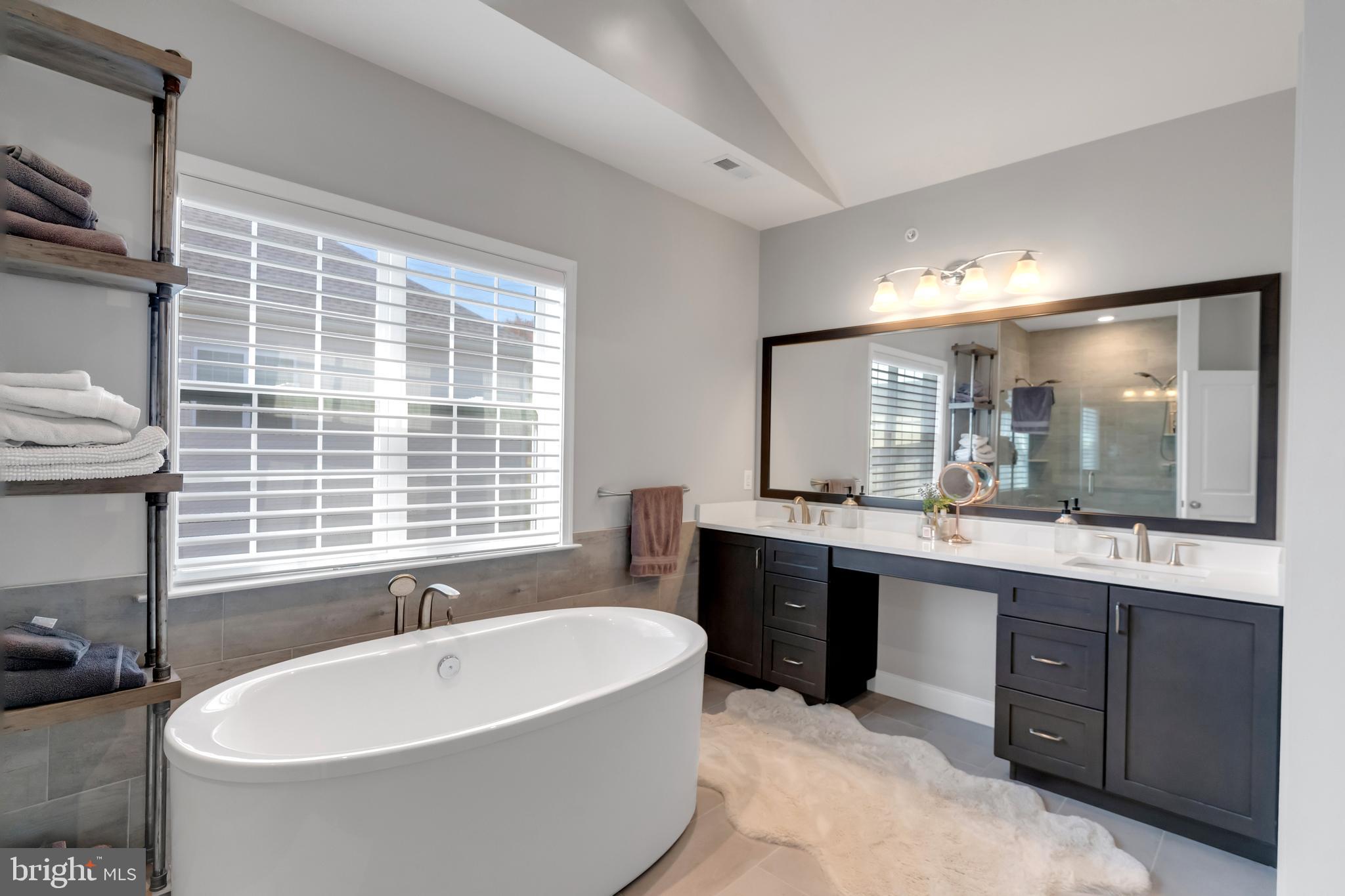 1378 Memorial Drive Warminster, PA 18974 - Photo 27 of 50 Master Bath