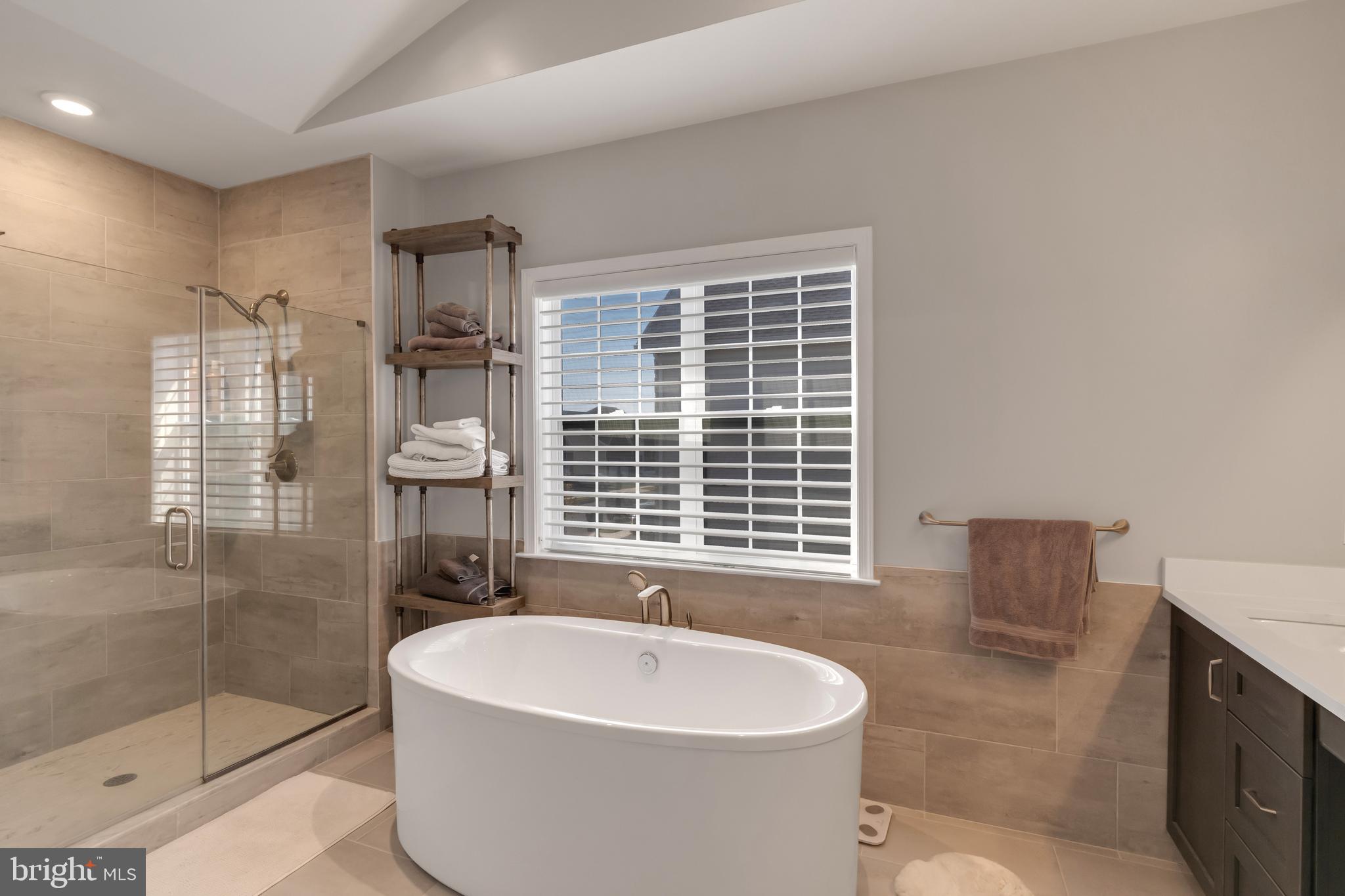 1378 Memorial Drive Warminster, PA 18974 - Photo 28 of 50 Master Bath