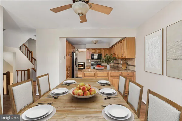 $425,000 | 5673 Phelps Luck Drive, Columbia, MD 21045