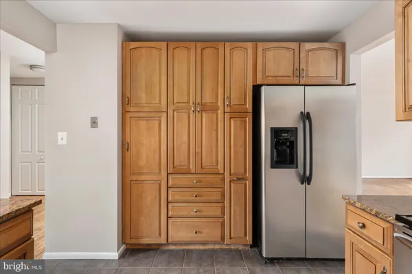 $425,000 | 5673 Phelps Luck Drive, Columbia, MD 21045