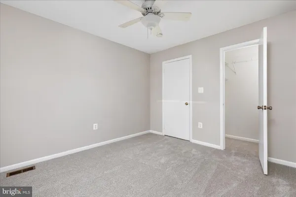 $425,000 | 5673 Phelps Luck Drive, Columbia, MD 21045