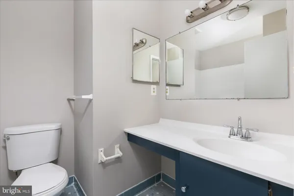 $425,000 | 5673 Phelps Luck Drive, Columbia, MD 21045