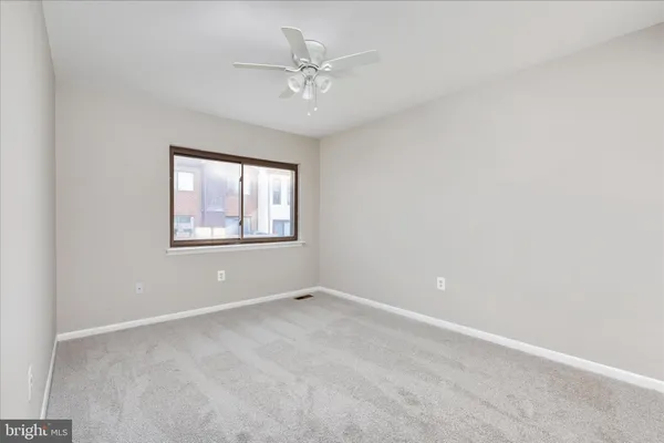 $425,000 | 5673 Phelps Luck Drive, Columbia, MD 21045