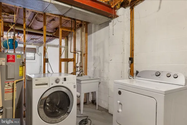 $425,000 | 5673 Phelps Luck Drive, Columbia, MD 21045