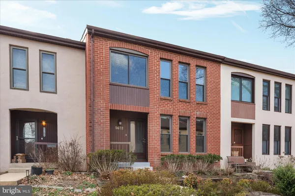 $425,000 | 5673 Phelps Luck Drive, Columbia, MD 21045