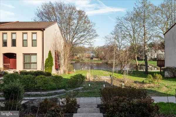 $425,000 | 5673 Phelps Luck Drive, Columbia, MD 21045