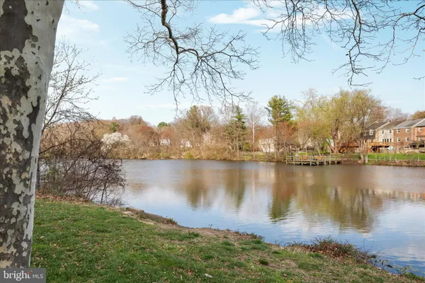 $425,000 | 5673 Phelps Luck Drive, Columbia, MD 21045