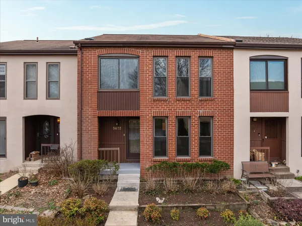 $425,000 | 5673 Phelps Luck Drive, Columbia, MD 21045