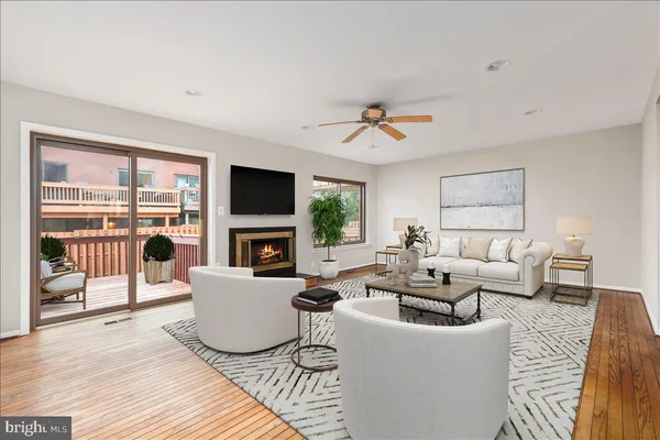 $425,000 | 5673 Phelps Luck Drive, Columbia, MD 21045