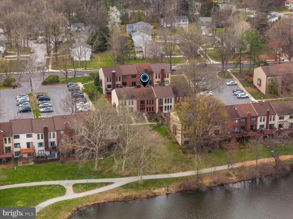 $425,000 | 5673 Phelps Luck Drive, Columbia, MD 21045