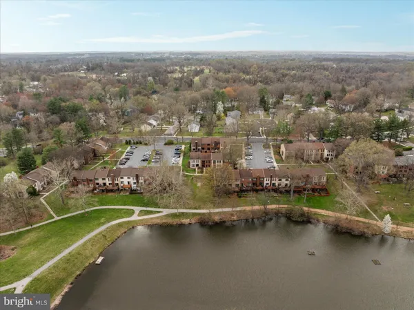 $425,000 | 5673 Phelps Luck Drive, Columbia, MD 21045