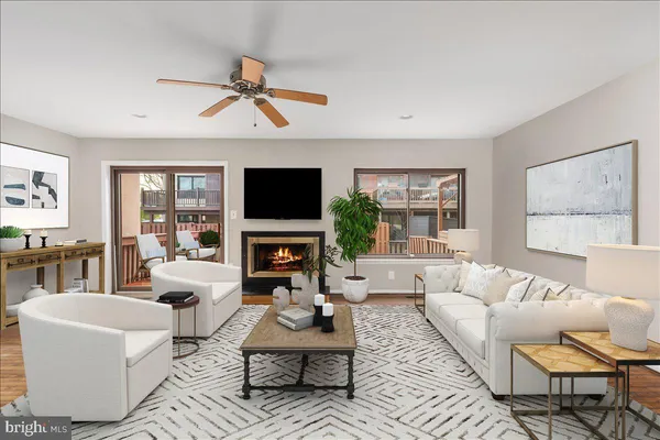 $425,000 | 5673 Phelps Luck Drive, Columbia, MD 21045