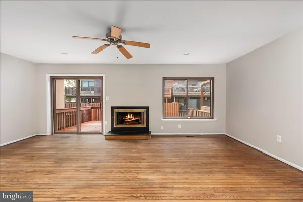 $425,000 | 5673 Phelps Luck Drive, Columbia, MD 21045