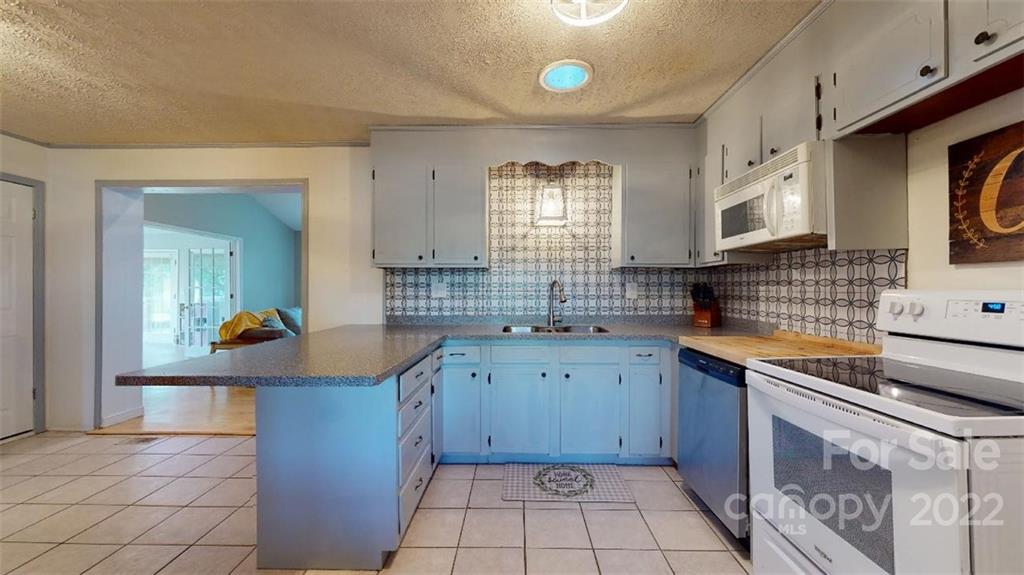 577 Causby Road Morganton, NC 28655 - Photo 6 of 48 Gallery Image 6