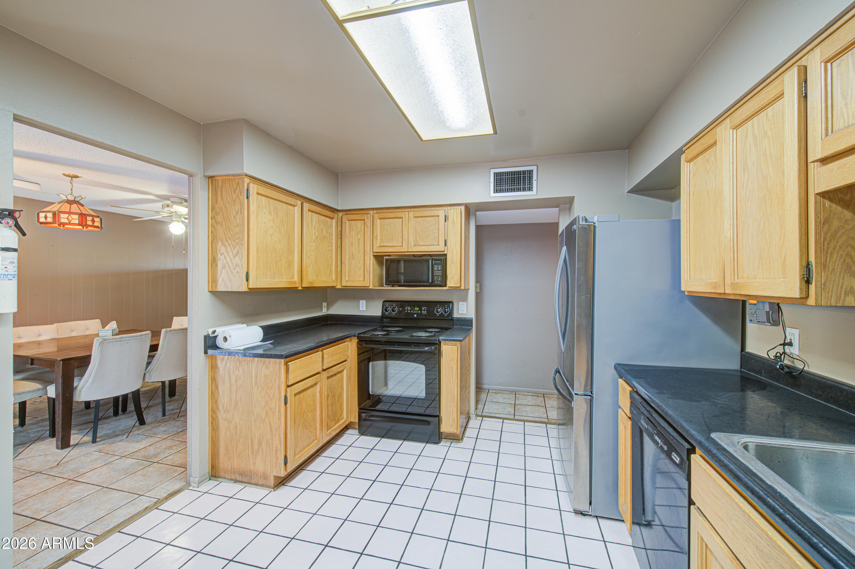 3501 West Royal Palm Road Phoenix, AZ 85051 - Photo 13 of 36 Kitchen 2