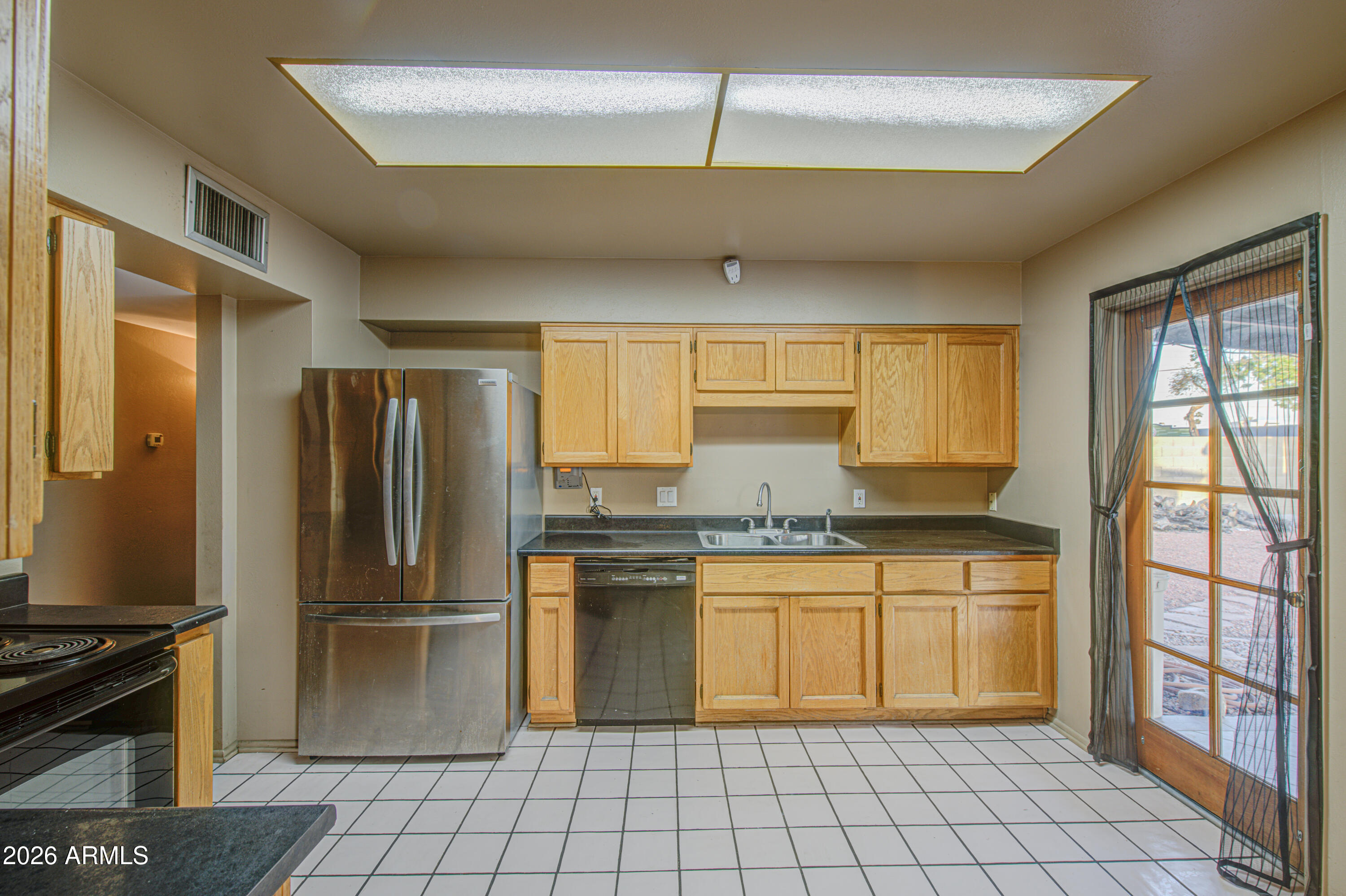 3501 West Royal Palm Road Phoenix, AZ 85051 - Photo 15 of 36 Kitchen 4