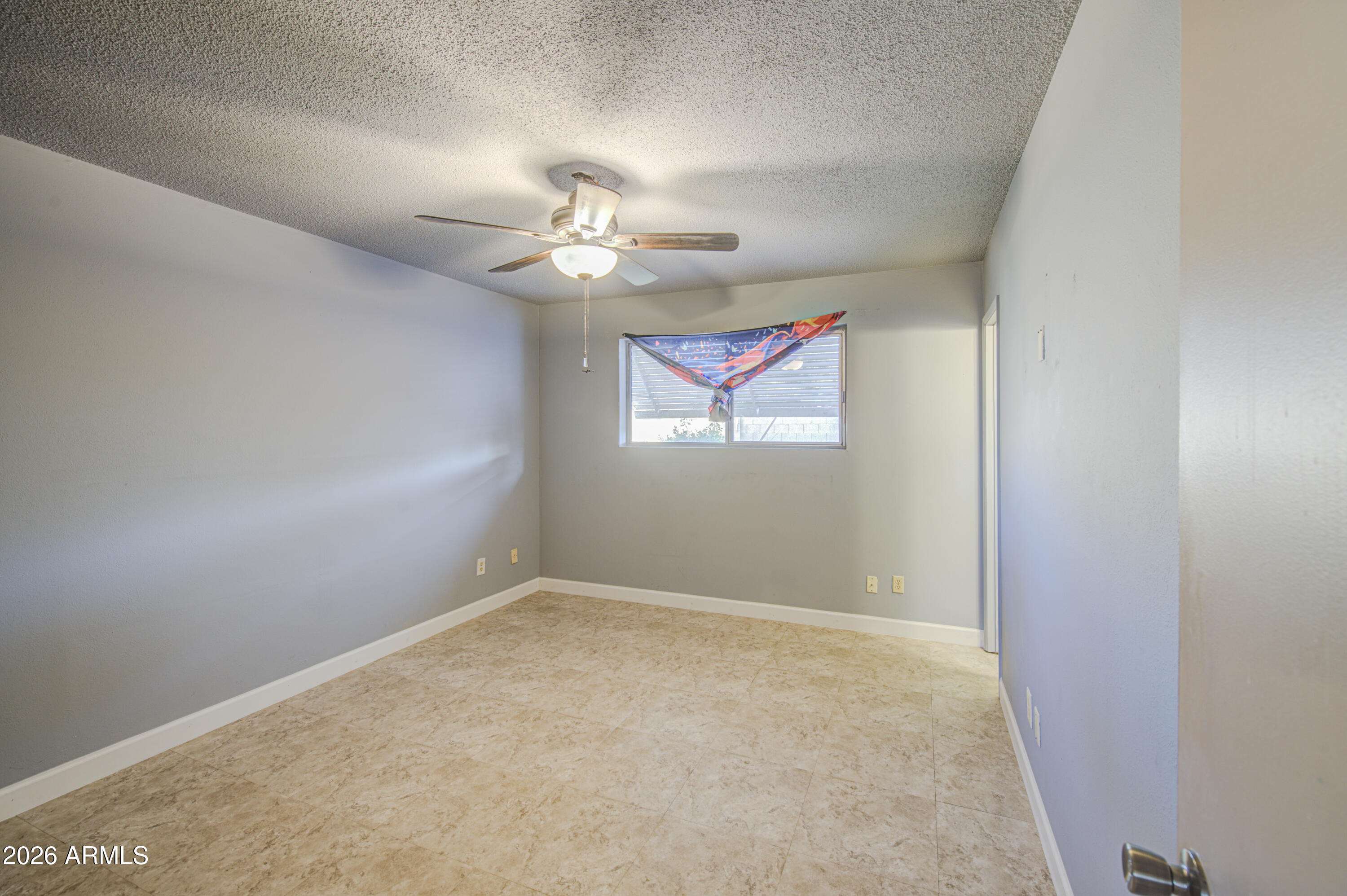 3501 West Royal Palm Road Phoenix, AZ 85051 - Photo 17 of 36 Primary Bed 1