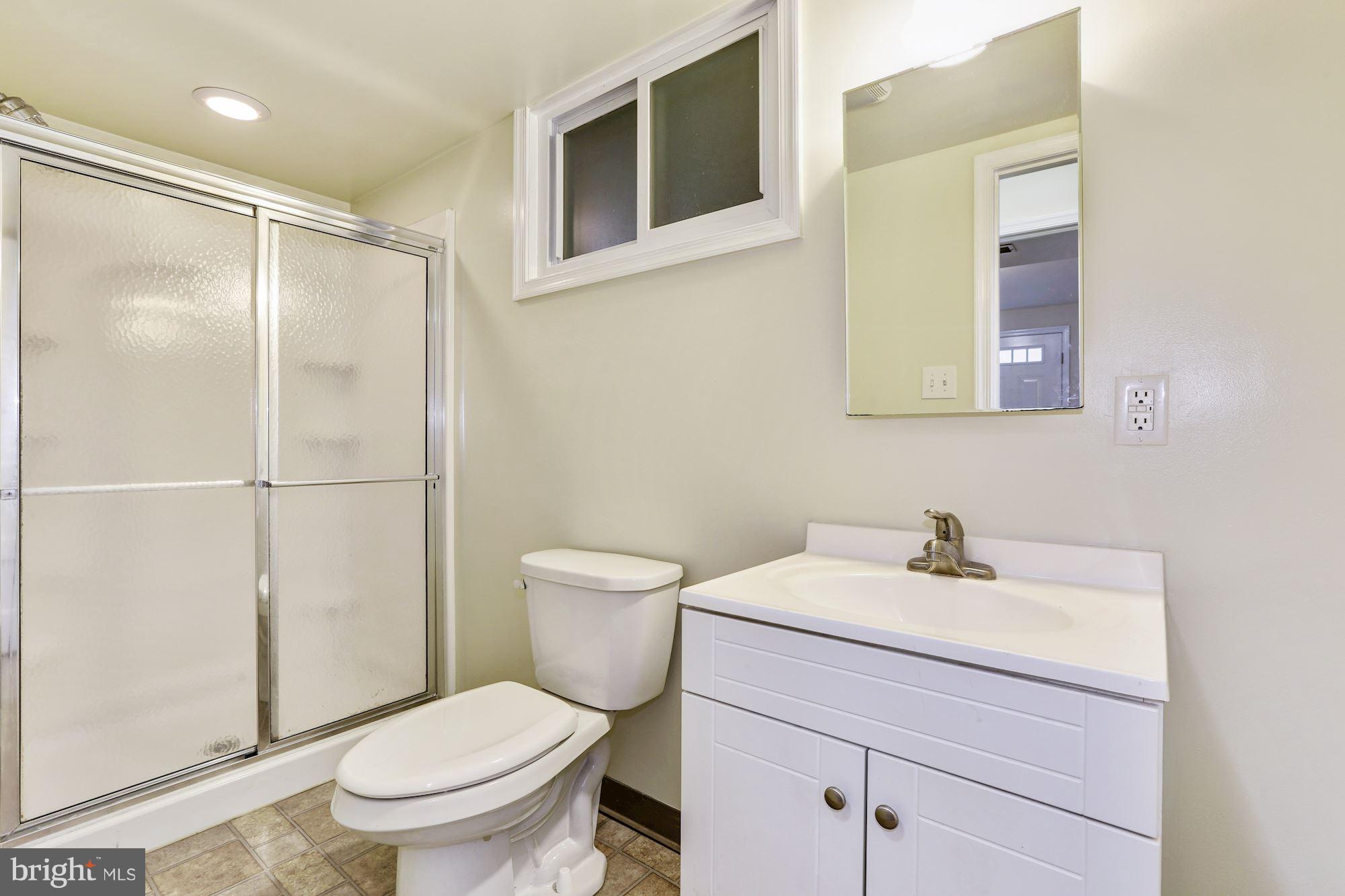 4425 River Road Northwest Washington, DC 20016 - Photo 19 of 23 Lower Level Bath