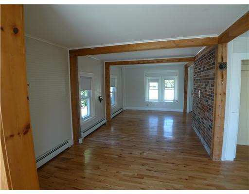 549 Ocean Point Road Boothbay, ME 04544 - Photo 5 of 14 Interior Space/Layout.