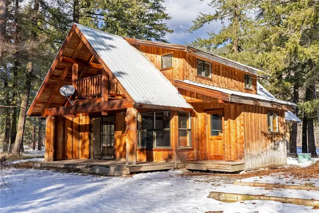 a view of outdoor space with trees