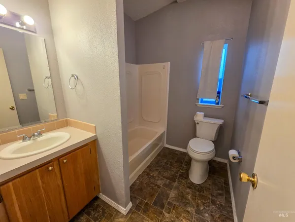 $159,999 | 2034 Powers Avenue, Unit 27, Lewiston, ID 83501