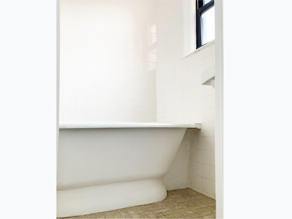 604 Manhattan Avenue, Unit 4R Brooklyn, NY 11222 - Photo 5 of 7 a close up of a utility room