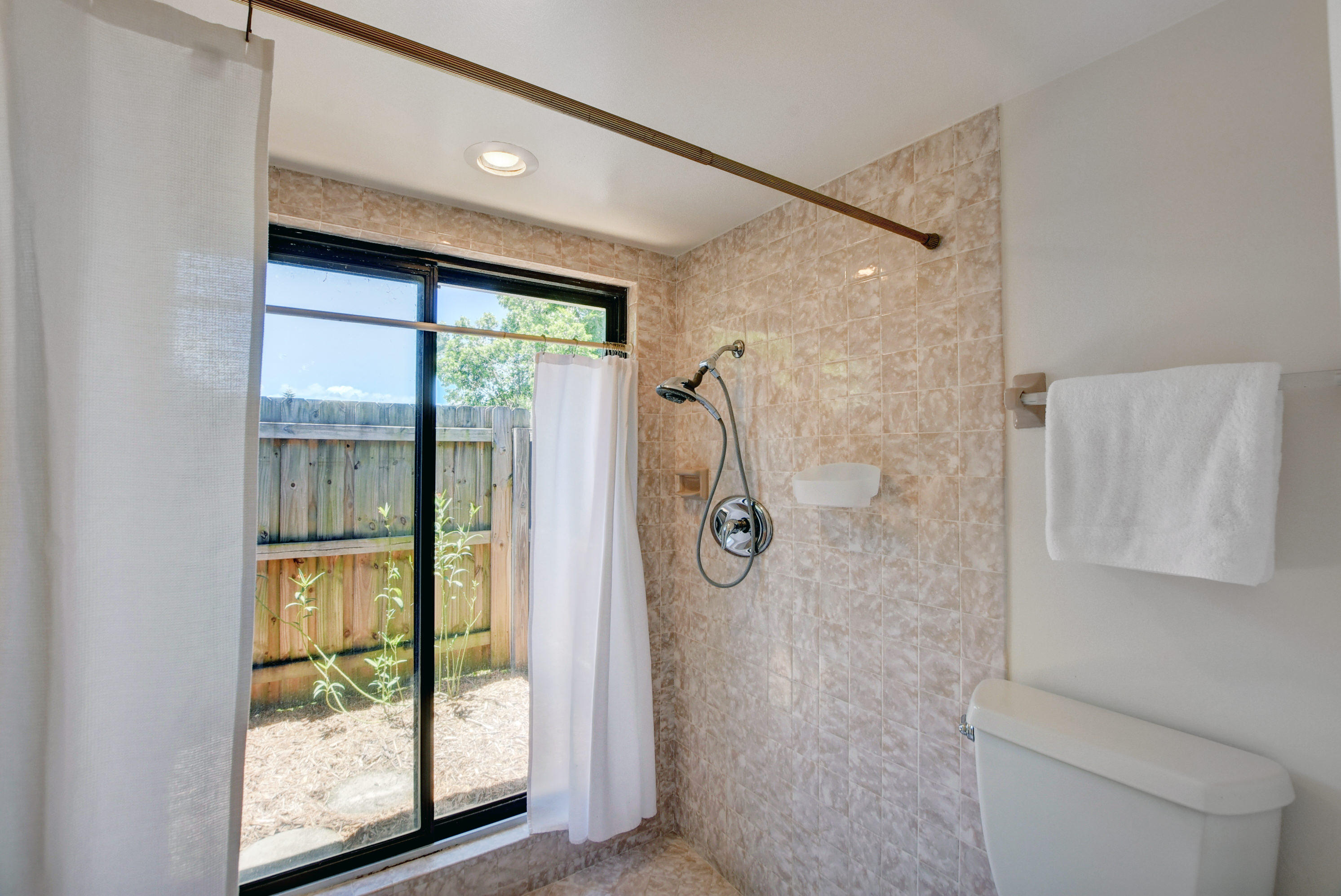151 Old Country Road South Wellington, FL 33414 - Photo 27 of 51 DSC_3895_6_7_8_9