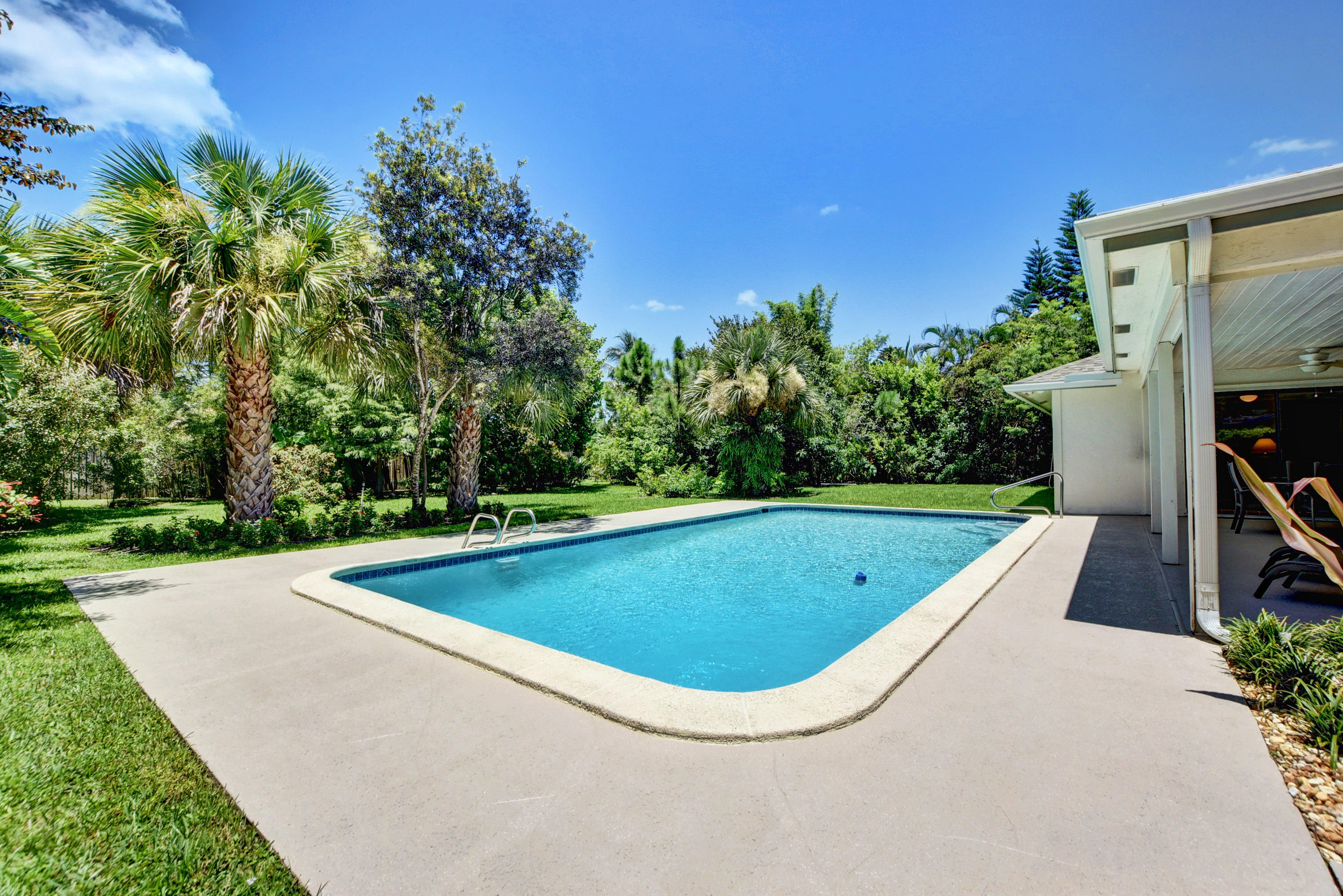 151 Old Country Road South Wellington, FL 33414 - Photo 37 of 51 DSC_3980_1_2_3_4