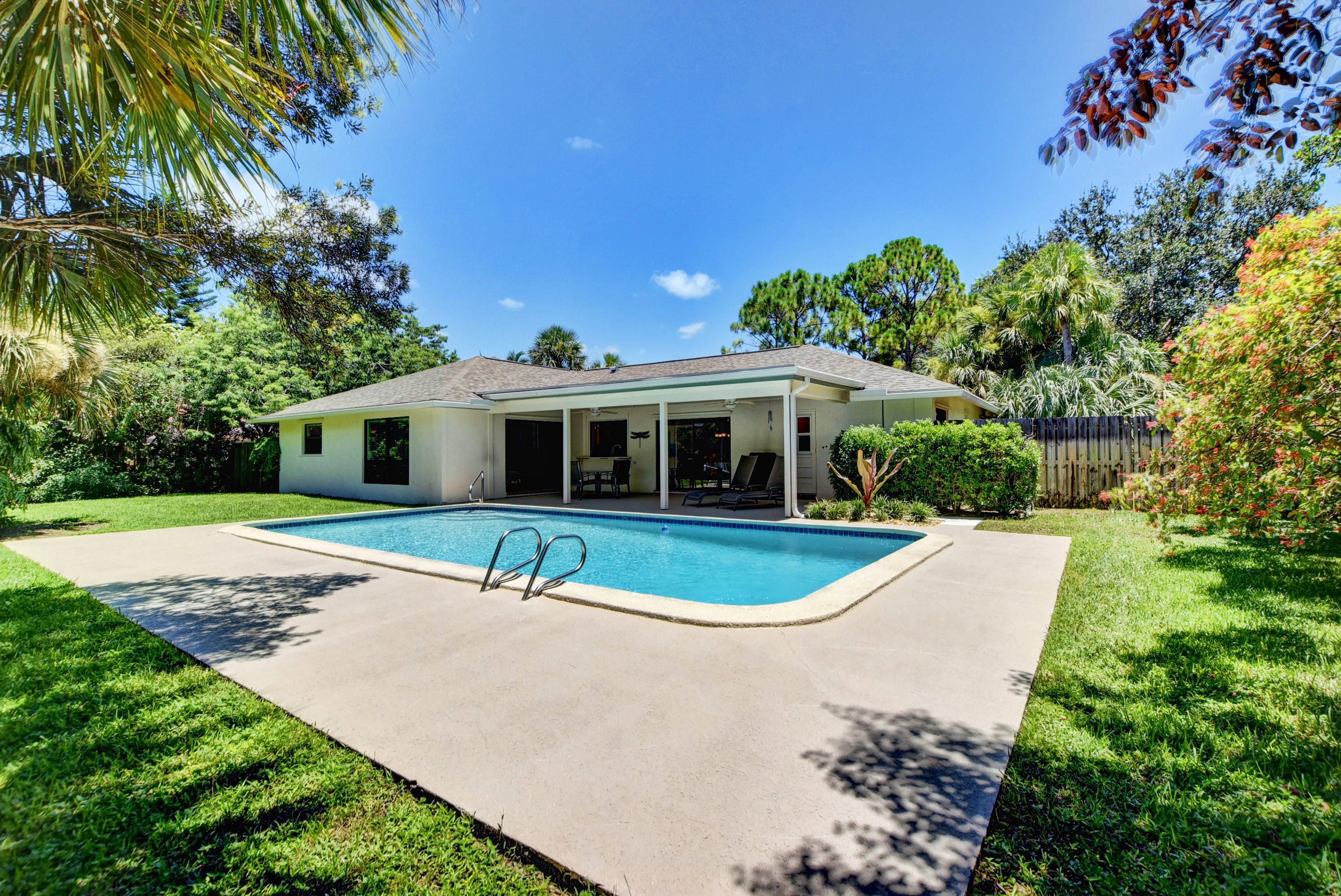 151 Old Country Road South Wellington, FL 33414 - Photo 38 of 51 DSC_3985_6_7_8_9