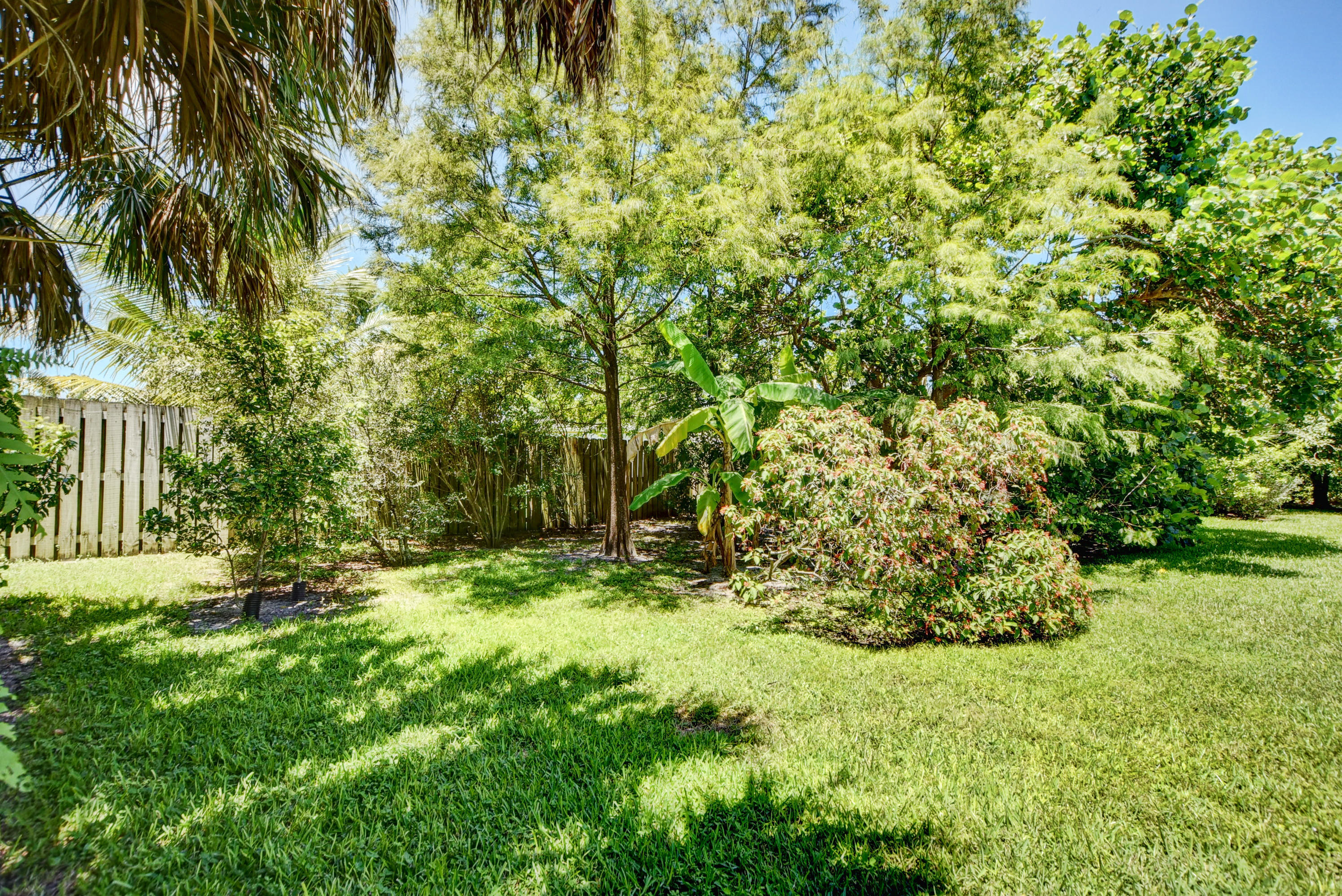 151 Old Country Road South Wellington, FL 33414 - Photo 40 of 51 DSC_3995_6_7_8_9