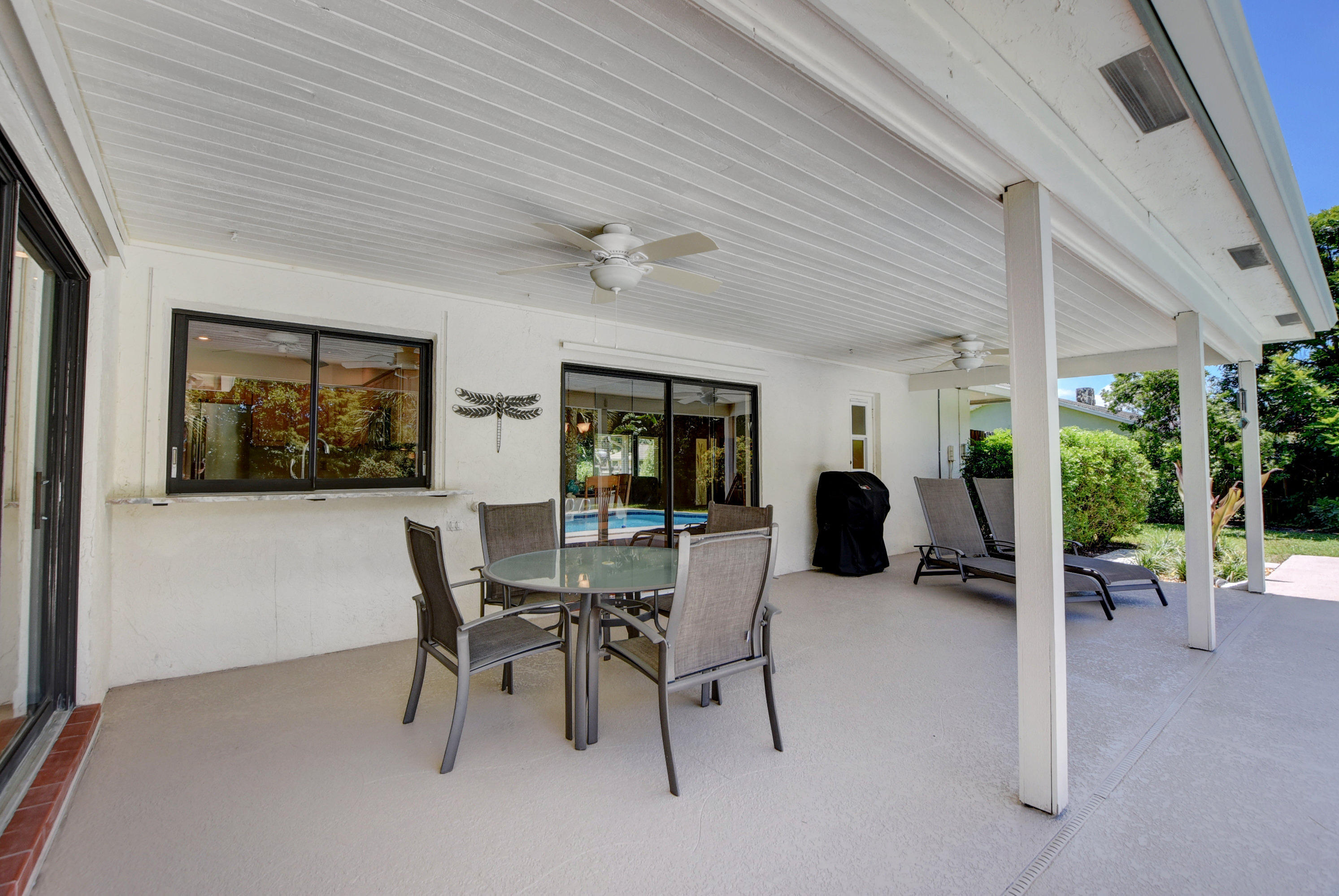 151 Old Country Road South Wellington, FL 33414 - Photo 4 of 51 DSC_3965_6_7_8_9