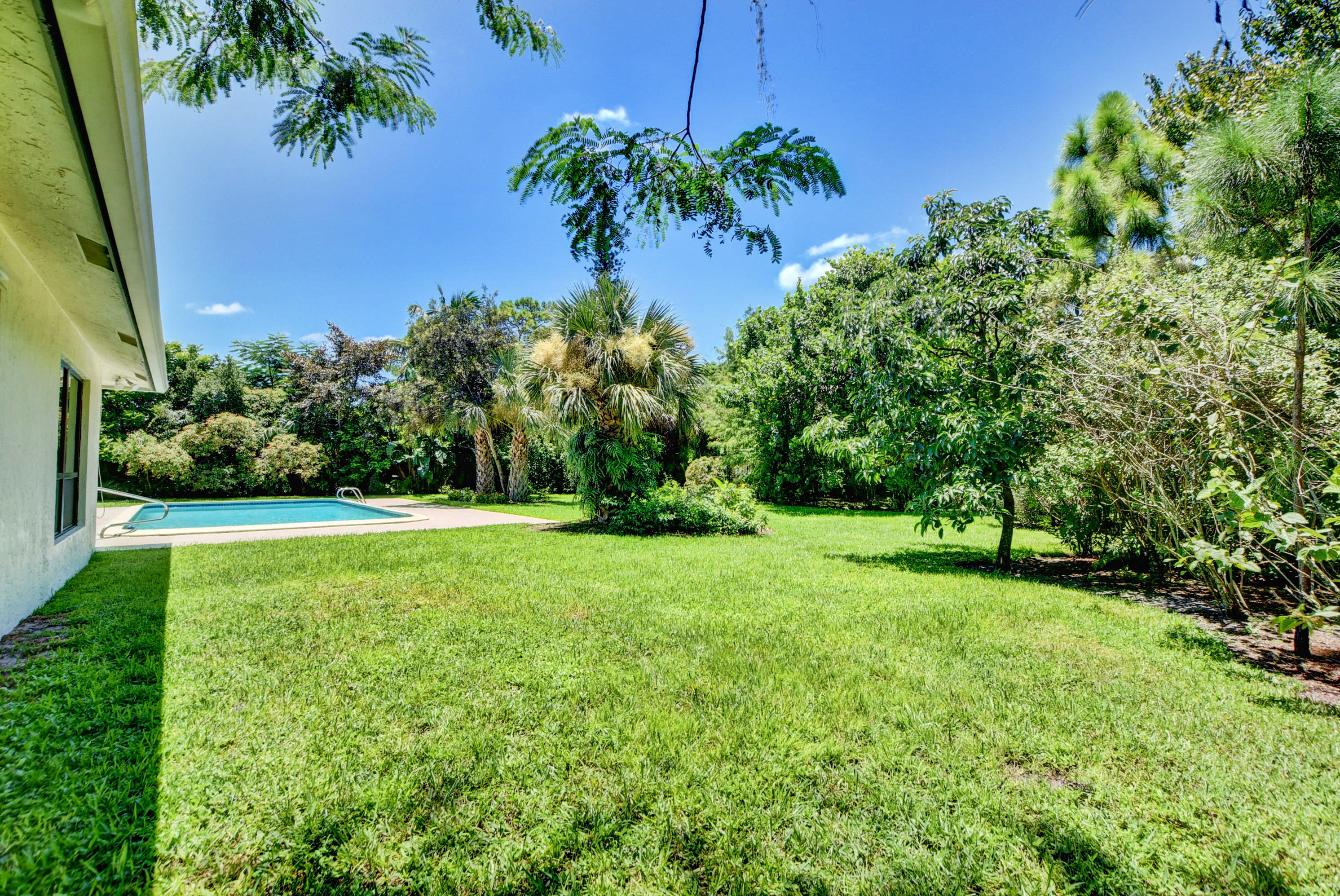 151 Old Country Road South Wellington, FL 33414 - Photo 42 of 51 DSC_4015_6_7_8_9