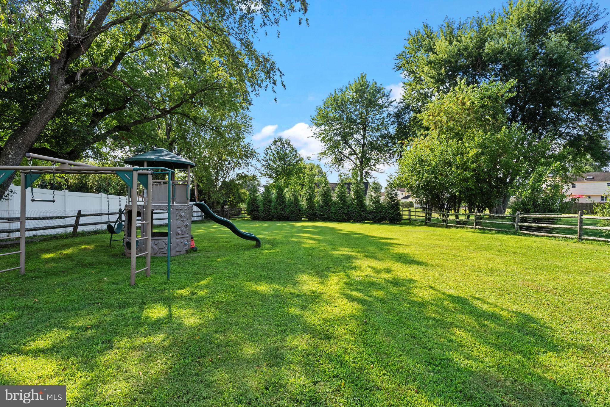 1317 Whitney Road Southampton, PA 18966 - Photo 20 of 28 Playset included