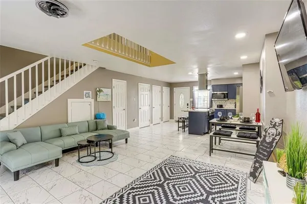 $329,900 | 5846 West Deer Park Boulevard, New Orleans, LA 70127