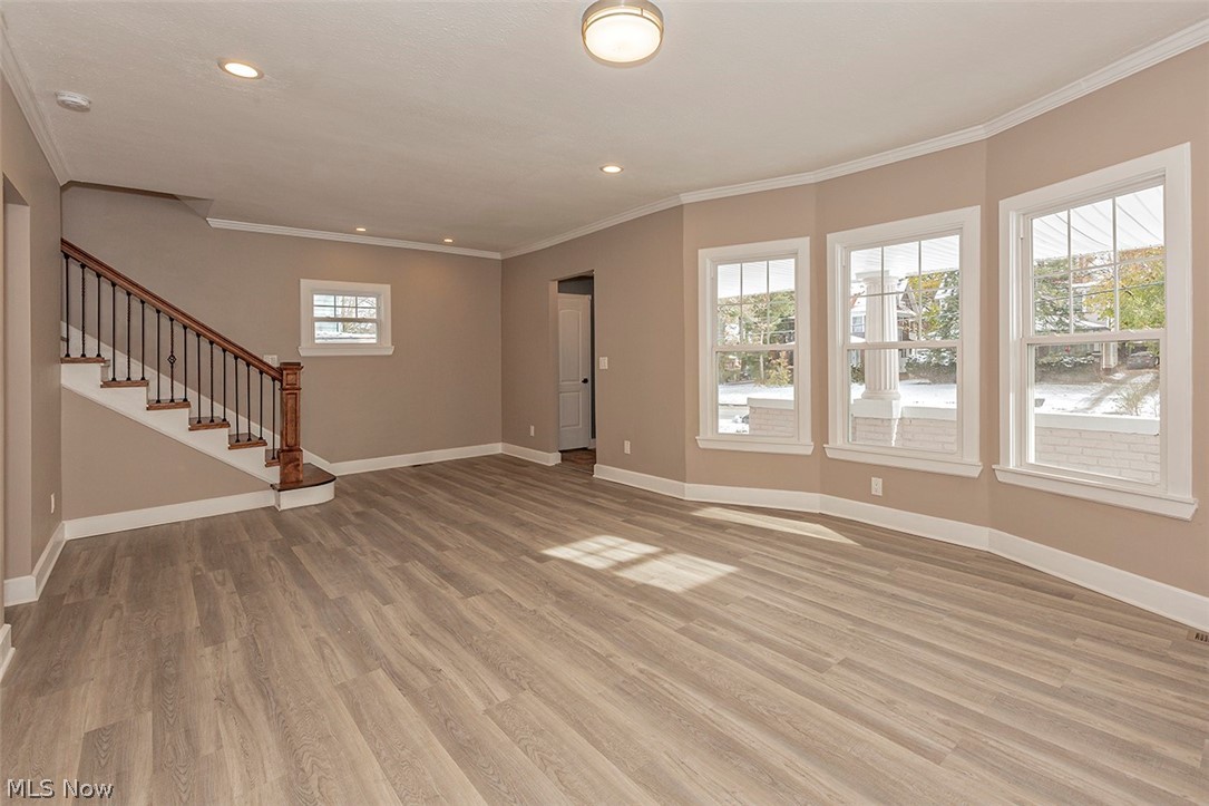 1722 Lee Road Cleveland, OH 44118 - Photo 10 of 35