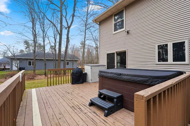 $329,900 | 280 River Pine Drive, Shawano, WI 54166