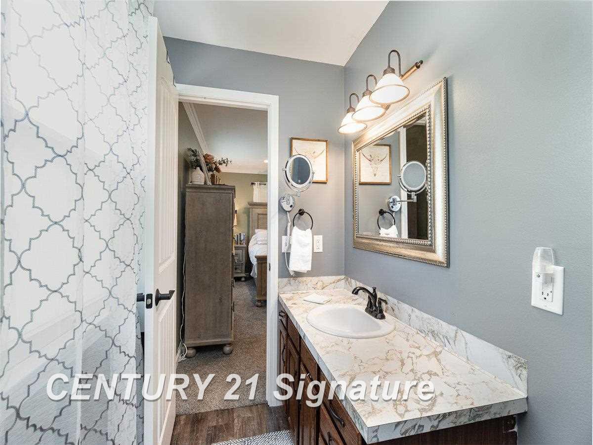 2161 South Meridian Road Midland, MI 48640 - Photo 12 of 30