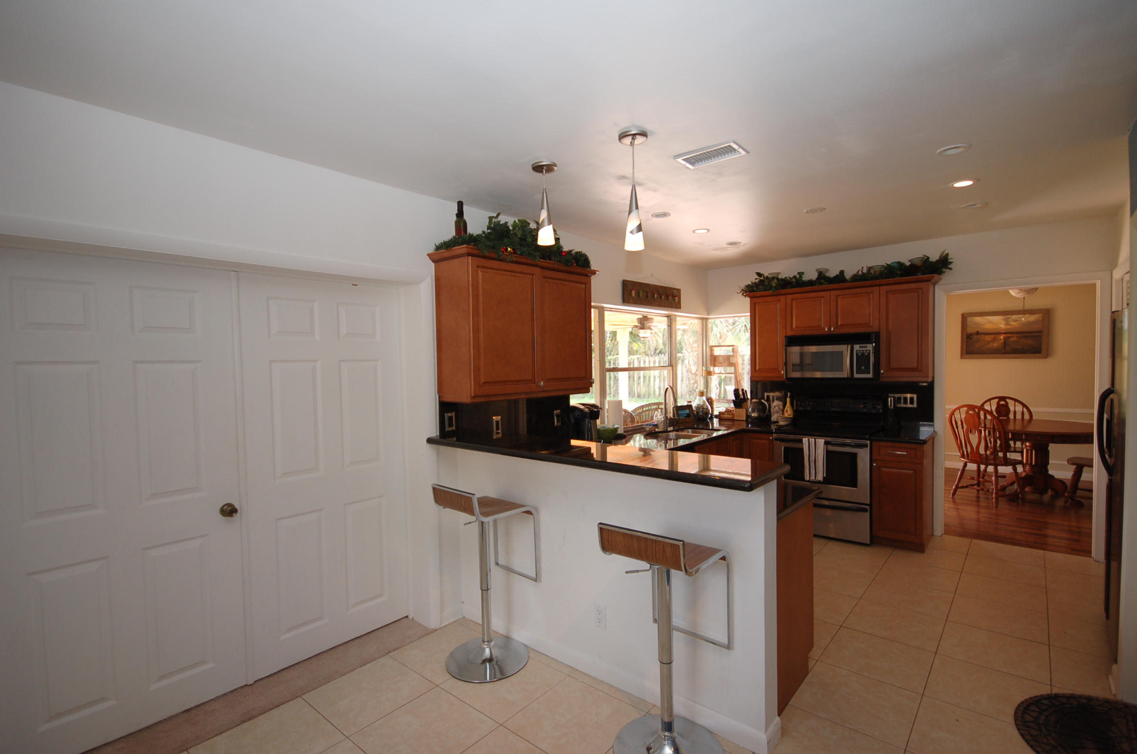 1256 Southwest 12th Avenue Boca Raton, FL 33486 - Photo 6 of 18 DSC_0928