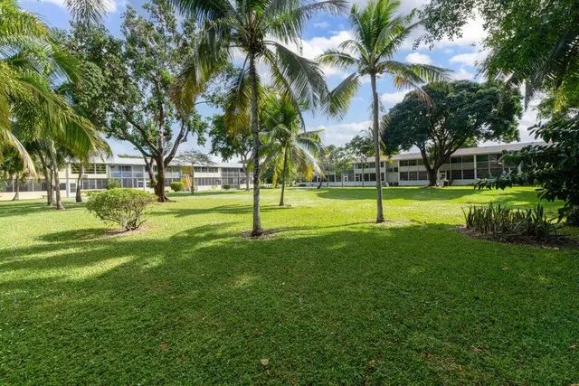 $1,150 | 99 Sussex East, Unit 99, West Palm Beach, FL 33417