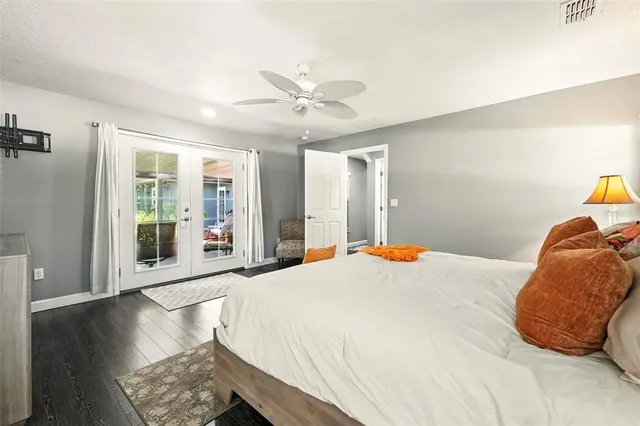 $894,900 | 327 South Lakeview Avenue, Winter Garden, FL 34787