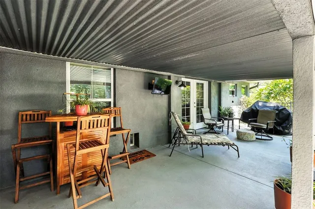 $894,900 | 327 South Lakeview Avenue, Winter Garden, FL 34787