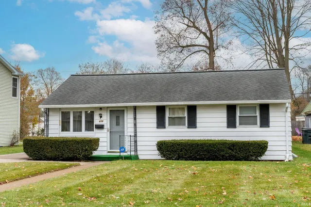 $344,500 | 606 North Twyckenham Drive, South Bend, IN 46617