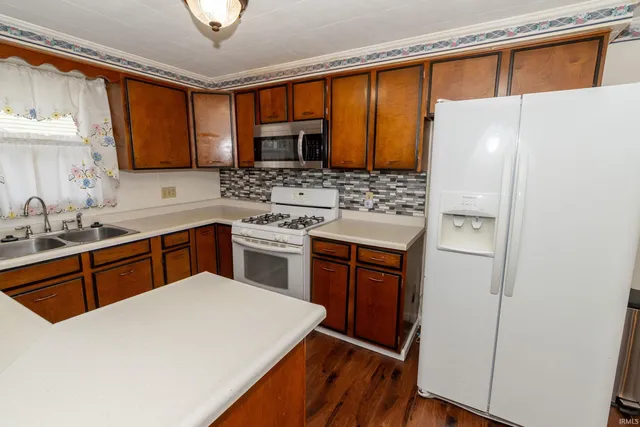 $334,500 | 606 North Twyckenham Drive, South Bend, IN 46617