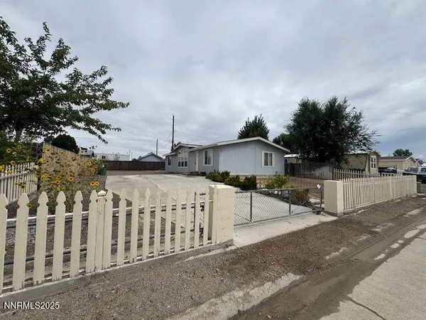 $295,500 | 220 East Antelope Drive, Battle Mountain, NV 89820