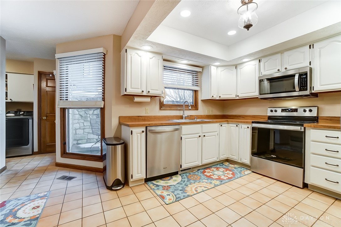 925 Deer Run Road Dayton, OH 45459 - Photo 17 of 53 Gallery Image 17