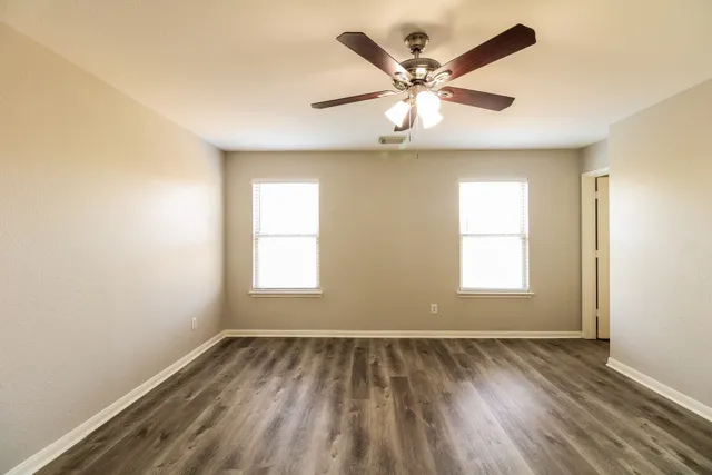 $1,950 | 29415 Legends Hill Drive, Spring, TX 77386