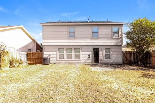 $1,950 | 29415 Legends Hill Drive, Spring, TX 77386