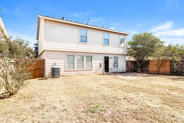 $1,950 | 29415 Legends Hill Drive, Spring, TX 77386